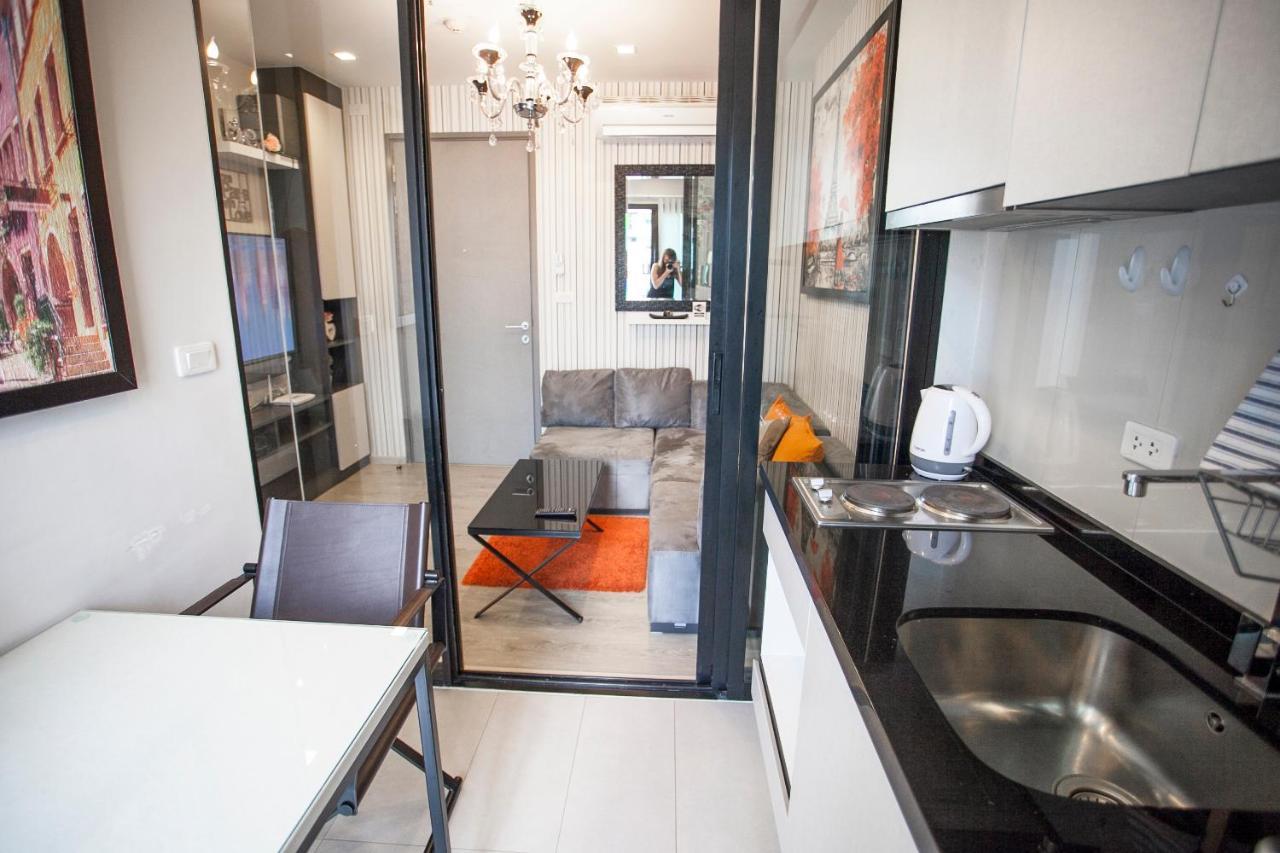 The Base Central Apartments Патая Екстериор снимка