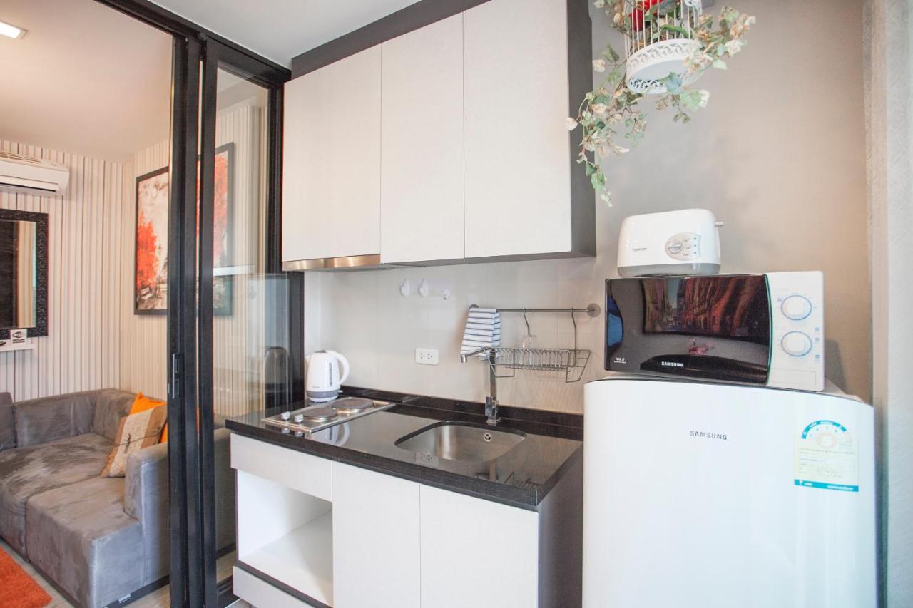 The Base Central Apartments Патая Екстериор снимка