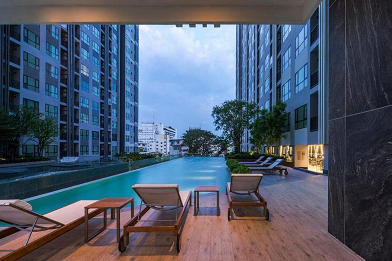 The Base Central Apartments Патая Екстериор снимка