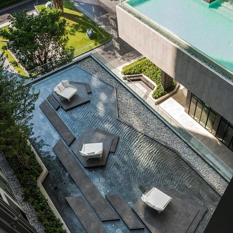 The Base Central Apartments Патая Екстериор снимка