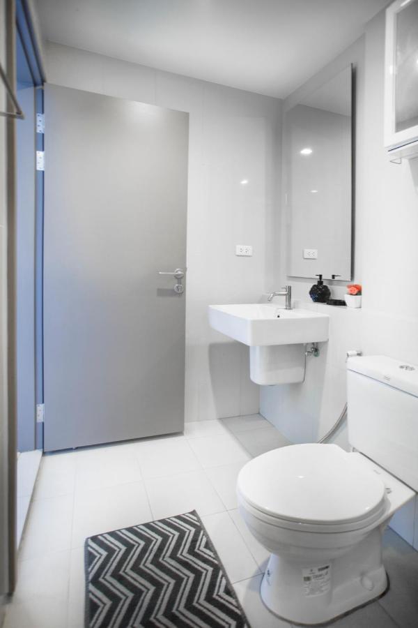 The Base Central Apartments Патая Екстериор снимка